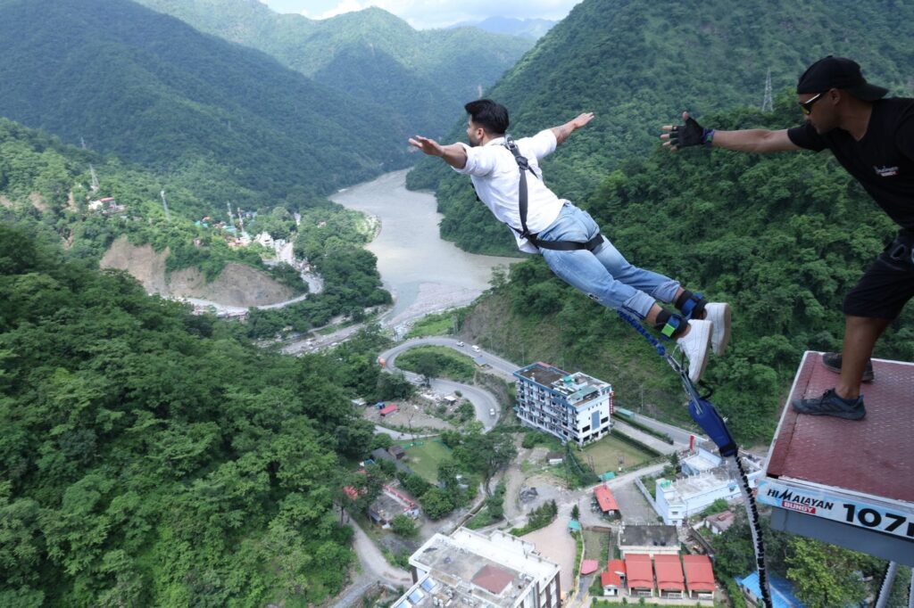 Himalayan Bungee—107 Miters